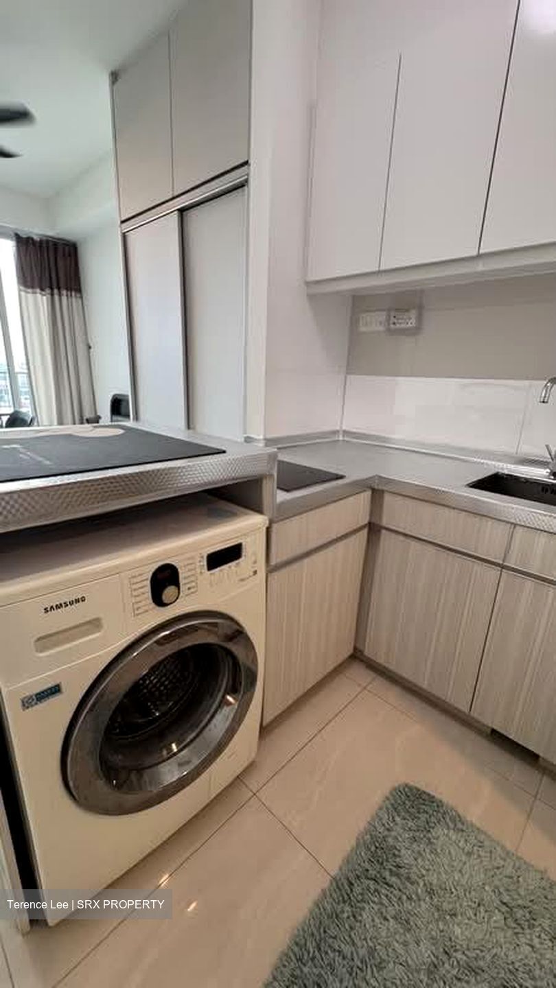 1 Canberra (D27), Condominium #558865221